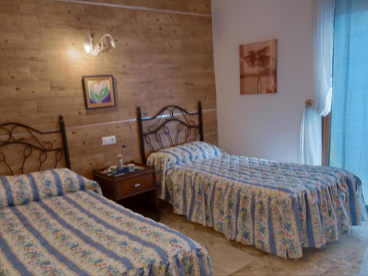 Cortijo Rural Molino El Tarahal Con Piscina Y Zonas Compartidas Dış mekan fotoğraf